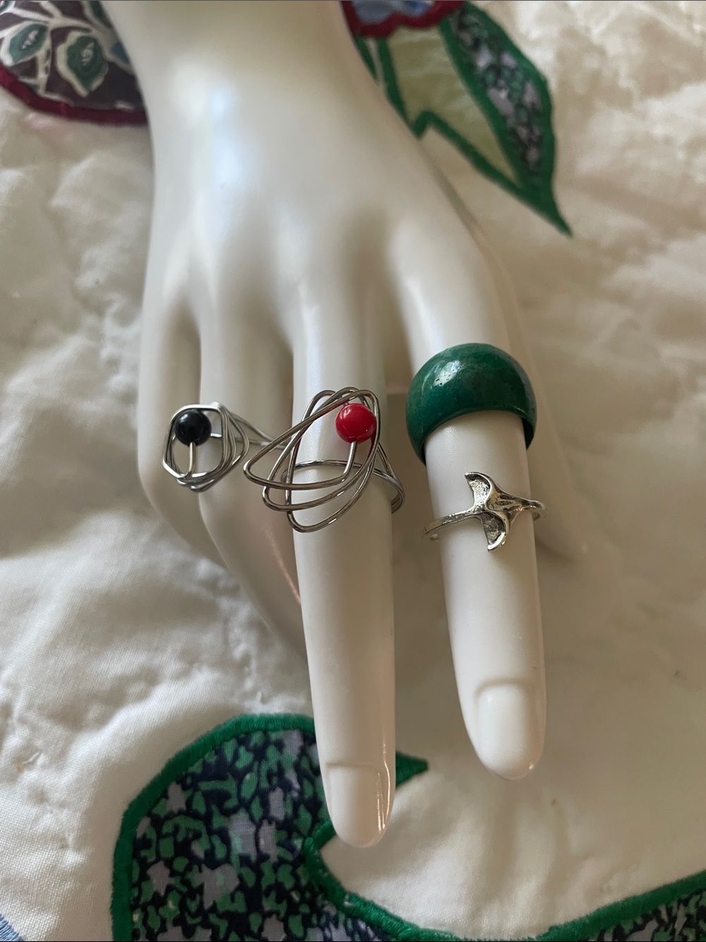 Four Costume Jewelry Rings Size 6.5 Silver Tone Fin, Beaded & Wooden